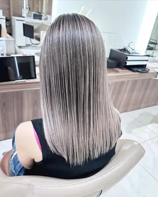 ミディアム カラー ＡＳＨ 大宮のヘアスタイル