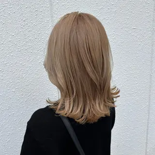 セミロング 🎀ハイトーン/ 艶カラー/夕月🎀のヘアスタイル