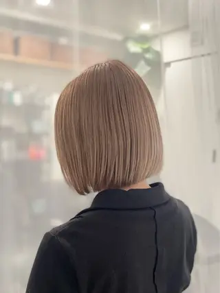 ショート カラー GaKu/ハイトーン /ブリーチ/ブロンドのヘアスタイル