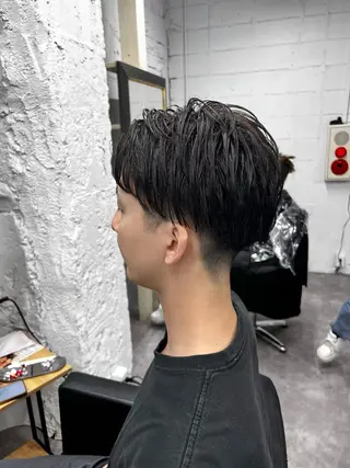 カラー メンズ 笹江 瑞穂のヘアスタイル