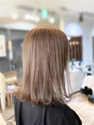 ミディアム カラー motel所属・雰囲気引き出す ✨大人レディのヘアスタイル