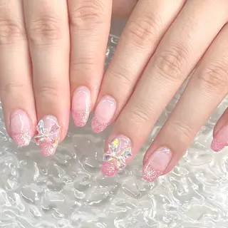 ネイル Bianca市ヶ谷店 Aiuraのネイルデザイン