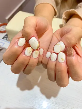 ネイル Nest 岩崎のネイルデザイン