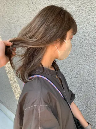 ミディアム カラー chihale 富樫莉香のヘアスタイル