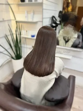セミロング 松島 綾子のヘアスタイル