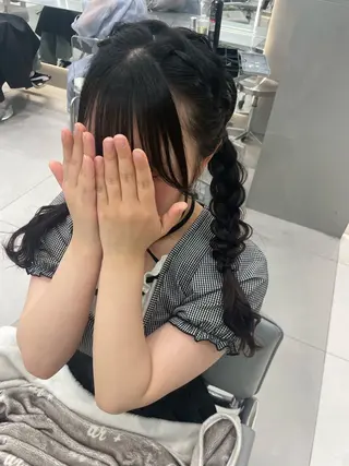 ヘアアレンジ ヘアセット🎀耳つぼ 👂💎MONAMIのヘアスタイル