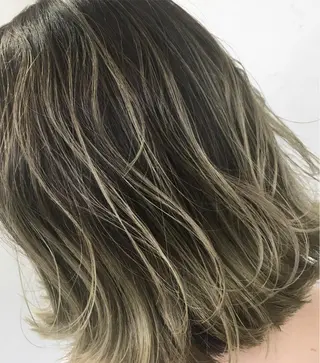 カラー ブリーチ毛縮毛矯正 👑山口のヘアスタイル