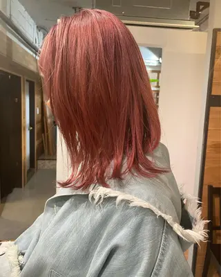 セミロング カラー 高梨 菜々のヘアスタイル