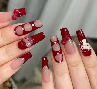 ネイル Pure&Rich Nailのネイルデザイン