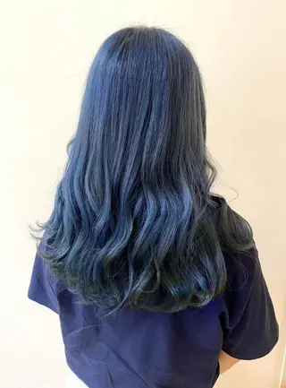 ロング カラー 服部 樹季のヘアスタイル