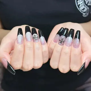 ネイル yu ri 🌹のネイルデザイン