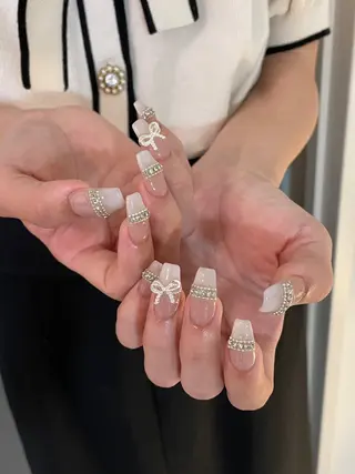 ネイル Ami 🦥のネイルデザイン