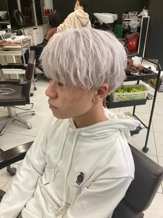 ショート カラー メンズ 曲がる縮毛矯正 髪質改善/西尾 幸樹のヘアスタイル