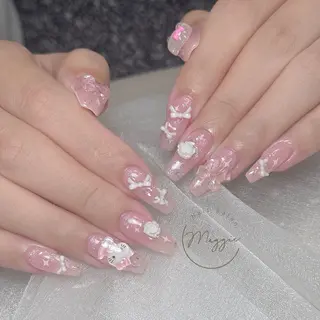 ネイル Maggie Nail🦩のネイルデザイン