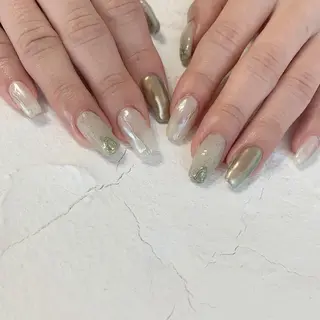 ネイル emanon 新宿東口店所属・nailist akariのネイルデザイン