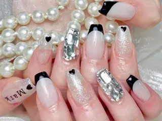 ネイル Hanya 🌈のネイルデザイン