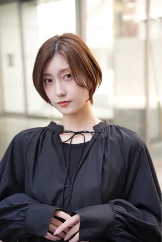 ショート soigné 表参道【ソワネ】所属・🖱️透明感カラー ×髪質改善Rikyuのヘアスタイル