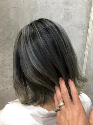 ミディアム カラー LODAT横浜 by little【ロダットヨコハマ バイリトル】所属・TO RUのヘアスタイル