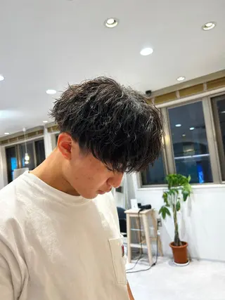 ショート パーマ メンズ AI TOKYO  横浜店所属・メンズ支持数No.1 👑リュウ👑のヘアスタイル