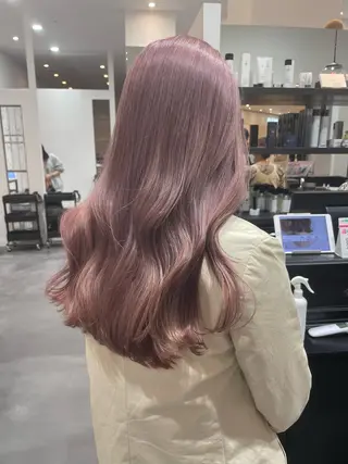 ロング カラー ヘアアレンジ 小倉 愛里のヘアスタイル