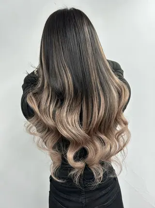 ロング カラー alpha. カラーエクステ下妻のヘアスタイル