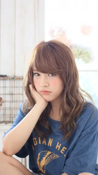 ミディアム カラー 井坂 和博のヘアスタイル