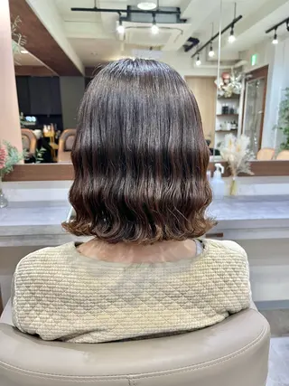 ショート パーマ 波巻きウェーブ 韓国風パーマ 纐纈のヘアスタイル