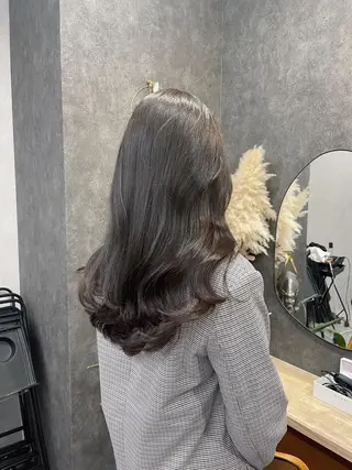セミロング カラー いなみね はるきのヘアスタイル