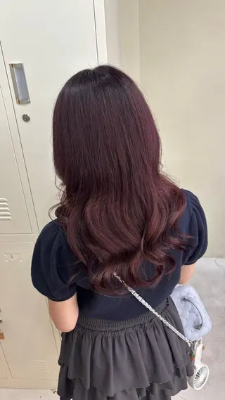 ロング イチセ ユキのヘアスタイル