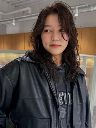 ロング ボブ/レイヤー/ 御田村裕人のヘアスタイル