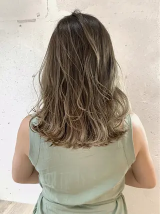 ミディアム カラー ヘアアレンジ WATARU🔥／ 外国人風ハイライトのヘアスタイル