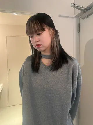 カラー 伊藤 美咲のヘアスタイル