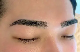 メンズ アイブロウ amber十日市🌕 MISAのマツエク・マツパデザイン