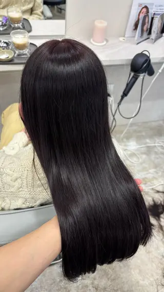 ロング makoto⌇レイヤ ー⌇艶カラー🍒‎のヘアスタイル