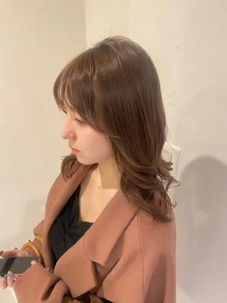 ミディアム カラー 🍑 モモカ🍑のヘアスタイル