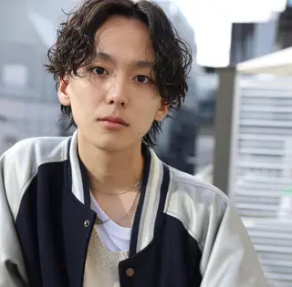 ショート パーマ メンズ 7Bridge所属・ハッシュカット 小西貫太のヘアスタイル