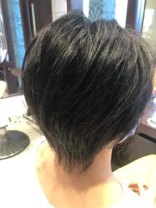 ショート EARTH長岡 🌼渡辺まい🌼のヘアスタイル