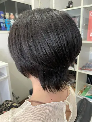 ショート SHINYA シンヤヘアーズのヘアスタイル