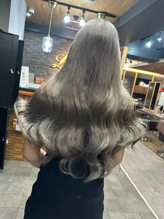 ロング 横浜Lapisあゆみ 艶髪/シールエクステのヘアスタイル