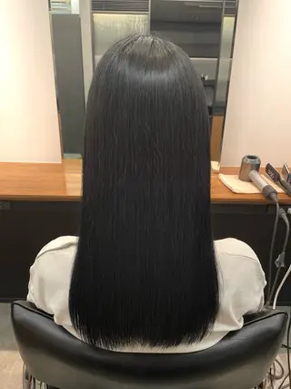 セミロング パーマ 植田 侑磨のヘアスタイル