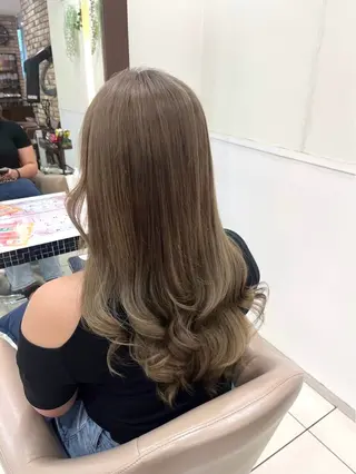 ロング カラー ハイトーン👱‍♀️ エクステ/彩花のヘアスタイル