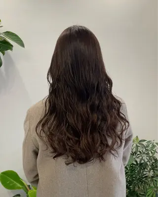 ロング FILMS Rei 透明感カラー/パーマのヘアスタイル
