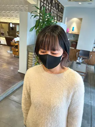 カラー AGREE Momokaのヘアスタイル