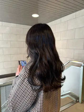 カラー 久永 菫のヘアスタイル