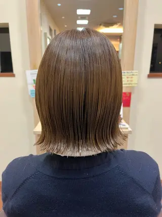ミディアム カラー 水口 真穂のヘアスタイル
