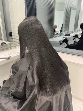 ロング カラー ブリーチなし艶カラー タクト🫧のヘアスタイル