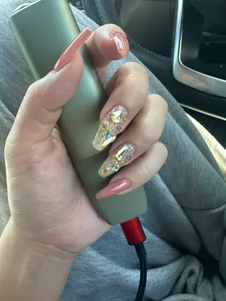 ネイル Nail's AOAQUA所属・AOAQUA SHIORIのネイルデザイン
