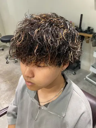 パーマ メンズ パーマ特化/フェザー パーマシャドウ/真生のヘアスタイル