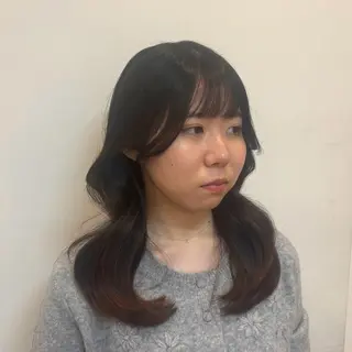 セミロング 🩶透明感カラー🩶 ミズキのヘアスタイル