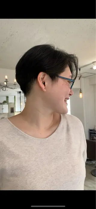 ショート パウダーテラ所属・槇 あかねのヘアスタイル